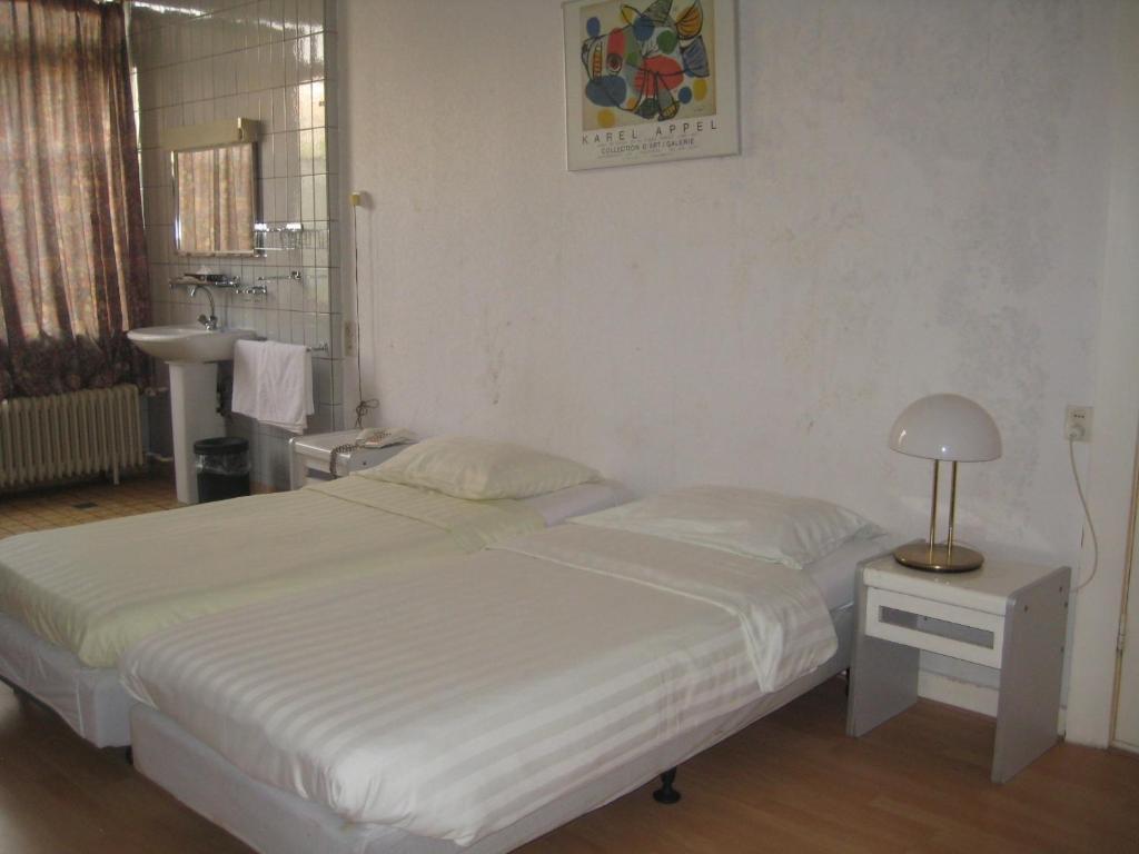 Floris Hotel Rotterdam Kamer foto